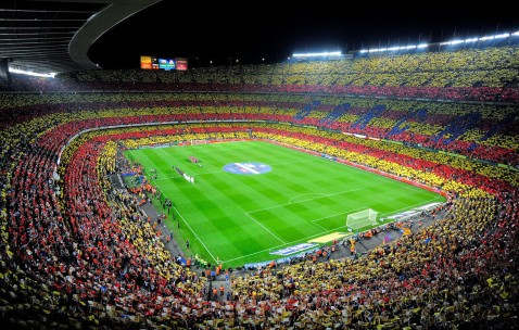 爱游戏官网-辛纳赛点兑现，热刺淘汰巴塞罗那晋级四强，主帅激动落泪